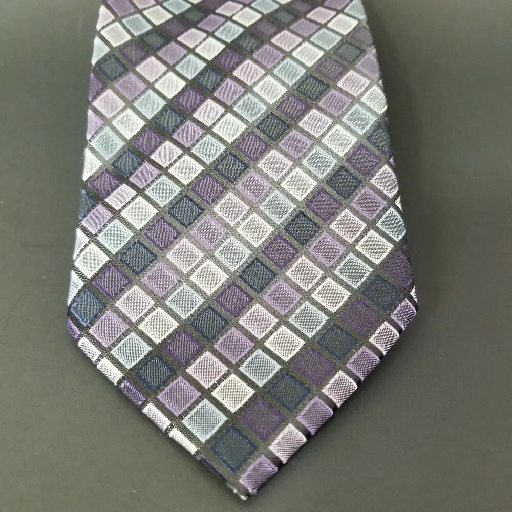 Covington Mens Tie Purple Pastel Diamond Hand Made Classic Neckwear